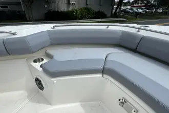 Thumbnail von Boston Whaler 25 Outrage