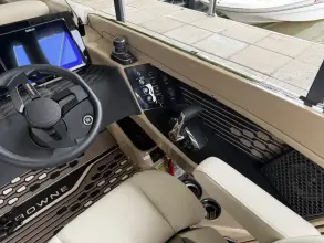 Thumbnail von Harris Crowne 250