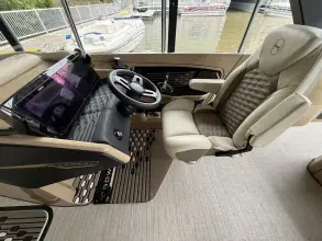 Thumbnail von Harris Crowne 250
