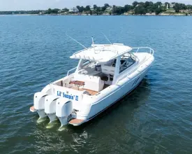 Thumbnail von Intrepid 430 Sport Yacht Lil' Sumpin II
