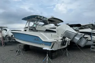 Thumbnail von Boston Whaler 230 Outrage