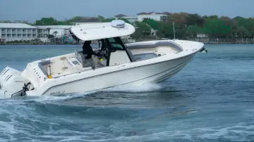 Thumbnail von Boston Whaler 280 Outrage