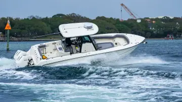 Thumbnail von Boston Whaler 280 Outrage