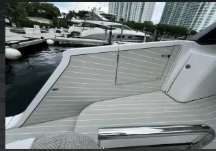 Thumbnail von Azimut 42 V&V