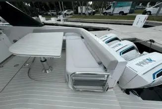 Thumbnail von Azimut 42 V&V