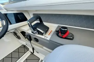 Thumbnail von Sea Ray SLX 310 Outboard