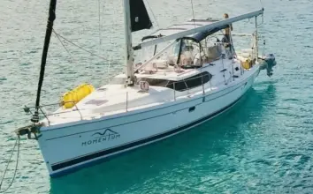 Hunter 45 CC Momentum