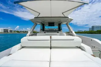 Thumbnail von Tiara Yachts 48LS