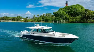 Thumbnail von Tiara Yachts 48LS