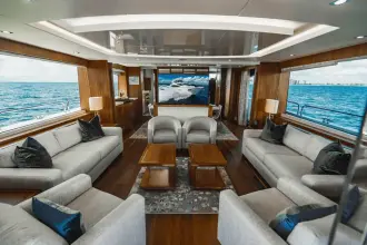 Thumbnail von Sunseeker 86 Yacht