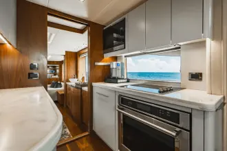 Thumbnail von Sunseeker 86 Yacht