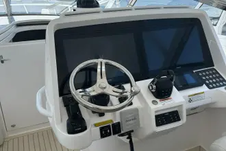 Thumbnail von Intrepid 475 Sport Yacht