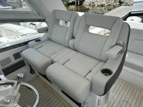 Thumbnail von Intrepid 475 Sport Yacht
