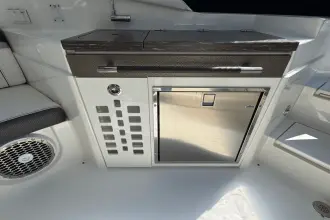 Thumbnail von Sea Ray SLX 350 Outboard