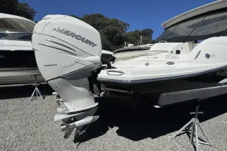 Thumbnail von Sea Ray SLX 350 Outboard