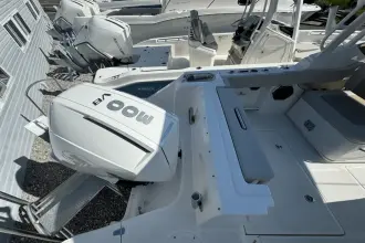 Thumbnail von Boston Whaler 240 Vantage