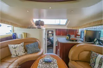 Thumbnail von Sea Ray 390 Motor Yacht Be All Salty