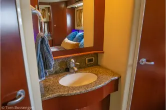 Thumbnail von Sea Ray 390 Motor Yacht Be All Salty