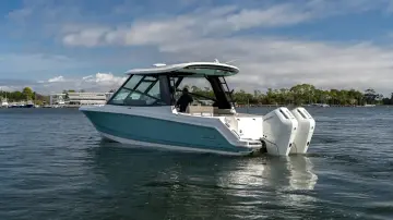 Thumbnail von Boston Whaler 330 Vantage