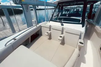 Thumbnail von Boston Whaler 350 Realm