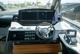 Thumbnail von Sea Ray 370 Sundancer Outboard