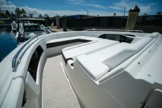 Thumbnail von Sea Ray 370 Sundancer Outboard