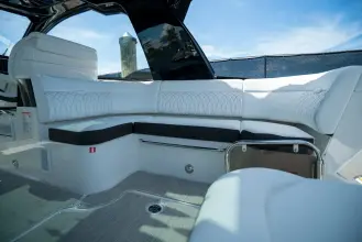 Thumbnail von Sea Ray 370 Sundancer Outboard