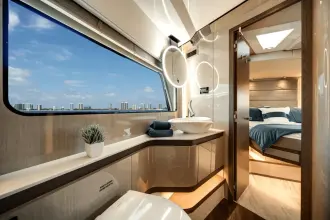 Thumbnail von Cruisers Yachts 57 FLY