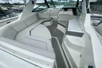 Thumbnail von Sea Ray 320 Sundancer Outboard