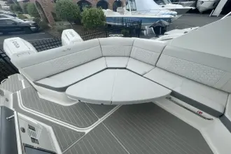 Thumbnail von Sea Ray 320 Sundancer Outboard
