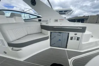 Thumbnail von Sea Ray 320 Sundancer Outboard