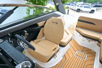 Thumbnail von Sea Ray SLX 260 Surf