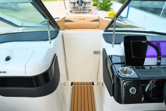 Thumbnail von Sea Ray SLX 260 Surf