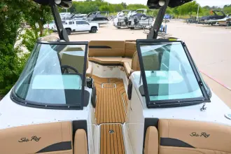 Thumbnail von Sea Ray SLX 260 Surf