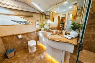 Thumbnail von Hatteras 130 Flybridge Motor Yacht LONE STAR