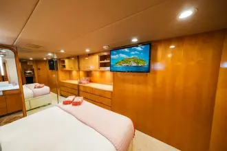 Thumbnail von Hatteras 130 Flybridge Motor Yacht LONE STAR