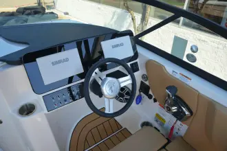 Thumbnail von Sea Ray SDX 230 Surf