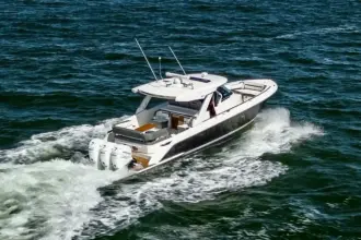 Thumbnail von Tiara Yachts 38 LS Pogue Life