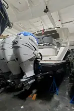 Thumbnail von Tiara Yachts 38 LS Pogue Life