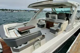 Thumbnail von Tiara Yachts 38 LS Pogue Life