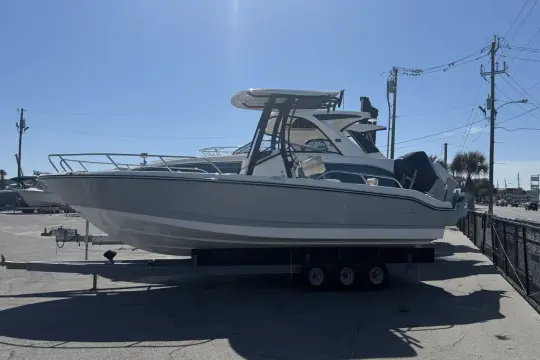 Boston Whaler 250 Dauntless