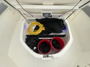 Thumbnail von Boston Whaler 360 Outrage