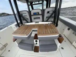 Thumbnail von Boston Whaler 360 Outrage