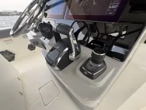 Thumbnail von Boston Whaler 360 Outrage