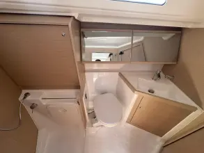 Thumbnail von Beneteau Oceanis 40.1