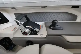 Thumbnail von Sea Ray SLX 310 Outboard