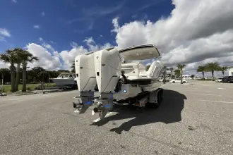 Thumbnail von Sea Ray SLX 310 Outboard