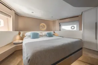Thumbnail von Azimut 68
