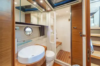 Thumbnail von Tiara Yachts 53 Coupe Happy Daze IV
