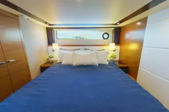Thumbnail von Tiara Yachts 53 Coupe Happy Daze IV